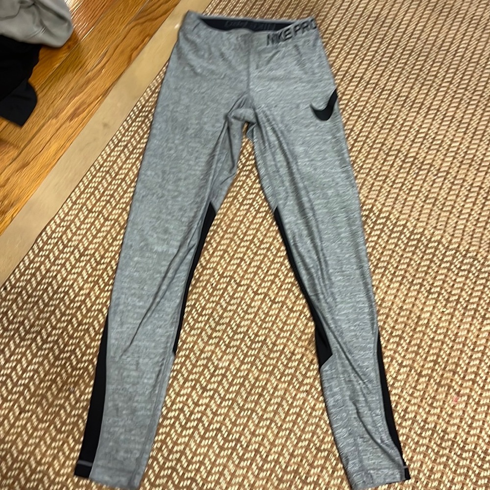 Nike pro leggings